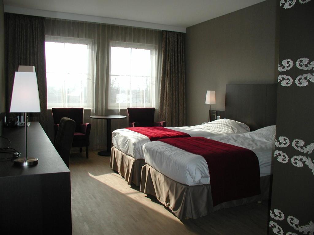 Biznis Hotel Λόκερεν Εξωτερικό φωτογραφία