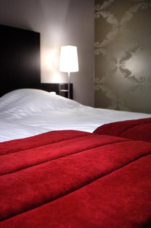 Biznis Hotel Λόκερεν Εξωτερικό φωτογραφία